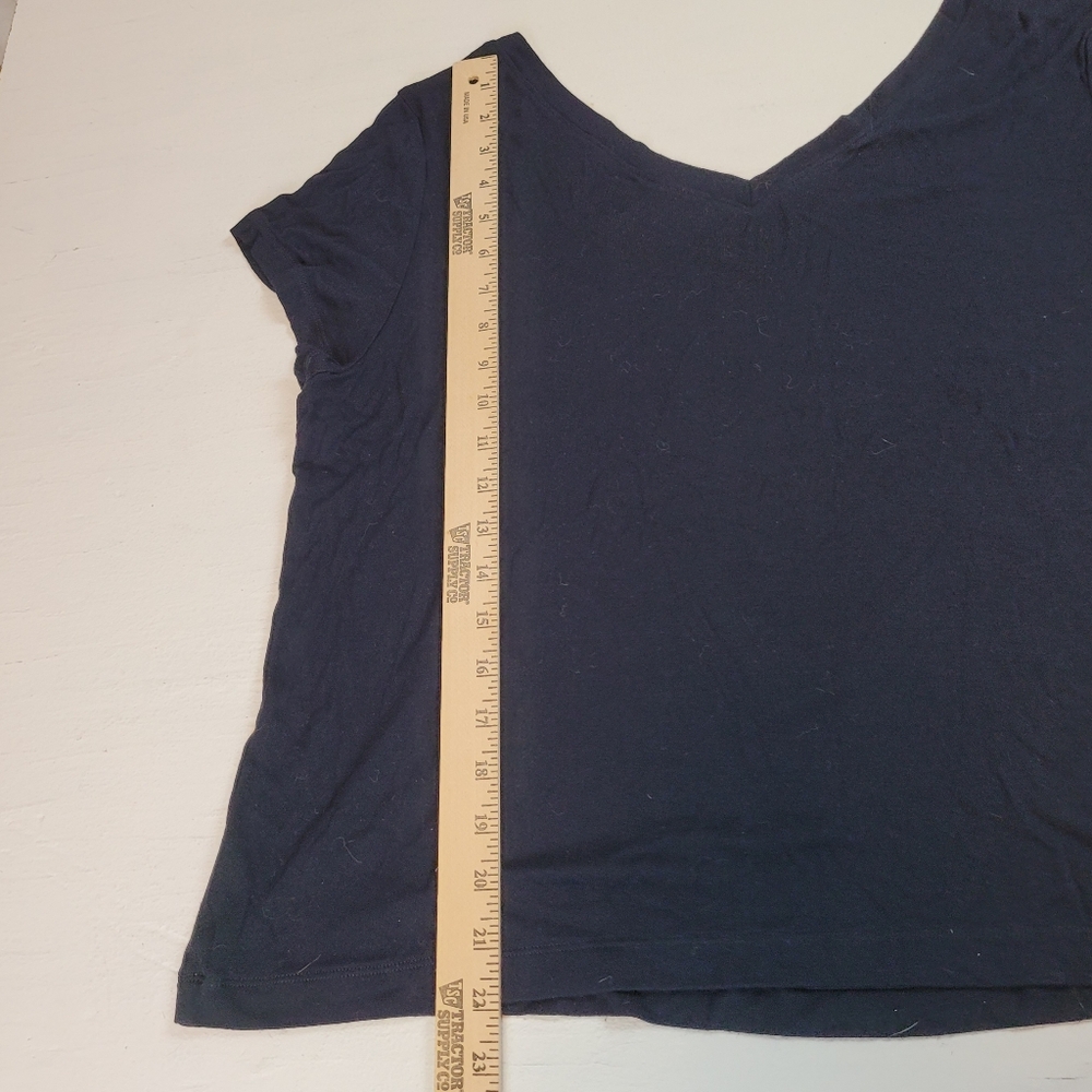 CAbi Women's Short Sleeve V-Neck Black Tee - Picture 6 of 6